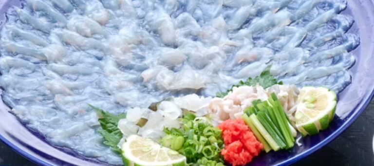 バスで行く！佐伯「いそよし」豪快！豊後活きふぐ料理の夜ツアー【大分駅発着バスツアー】